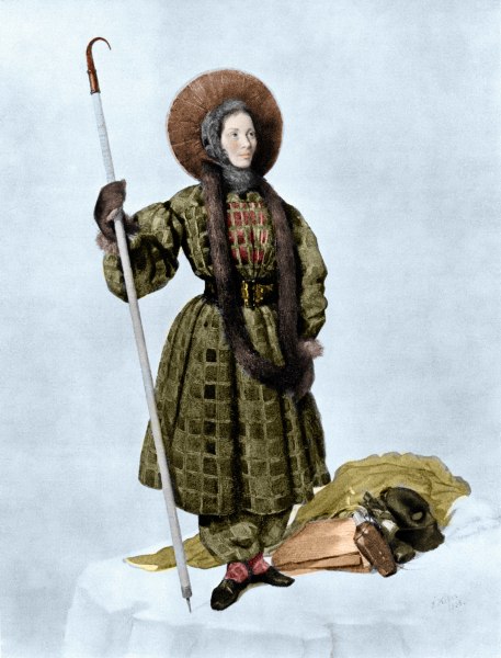 <p>Die französisch-schweizer Alpinistin gilt als eine der großen Pionierinnen im Frauenalpinismus. Sie bestieg 1838 den Montblanc – zwar "nur" als 2. Frau nach Marie Paradis (sie stand 1808 als erste Frau auf dem höchsten Berg Europas), doch sie plante ihre Bergtour bis ins kleinste Detail. Für mehr Bewegungsfreiheit auf Tour ließ sie sich, entgegen allen gesellschaftlichen Konventionen, eine Pluderhose mit langem Mantel darüber schneidern. Oben angekommen, ließ sie erst mal die Champagnerkorken knallen.</p>