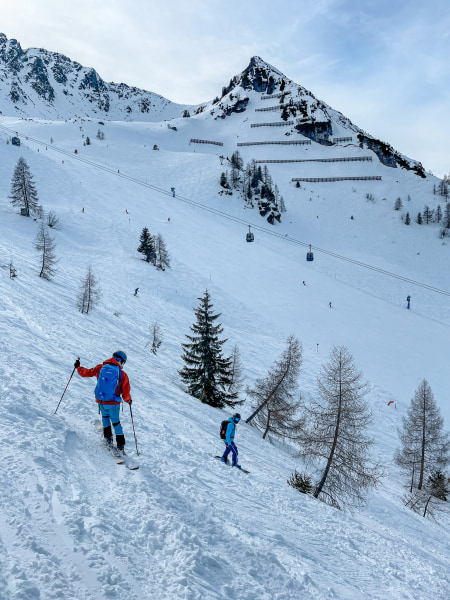 Auch bei der Talabfahrt noch ein bisschen abseits der Piste