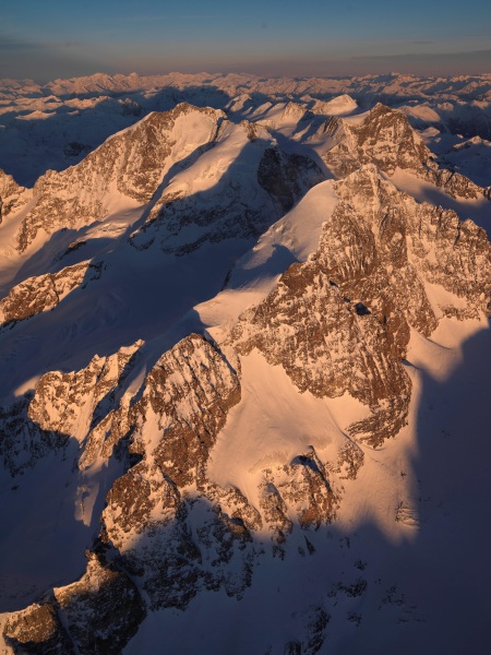 Luftaufnahme der Berninagruppe