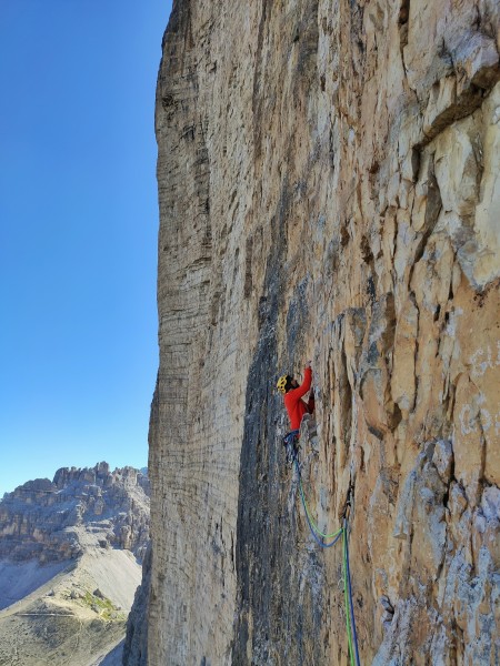 Bis 23.06.24 Bilder zum Thema "Durch die Wand - Klettern, Kraxeln, Klettersteige" hochladen!