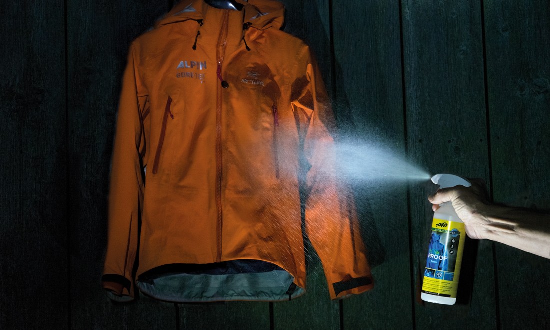 getfary Imprägnierspray Jacke 2x750ml - Leistungsstarkes Waterproof Spray  für Textilien, Outdoorbekleidung, Gore-Tex, Sympatex, Softshell UVM.