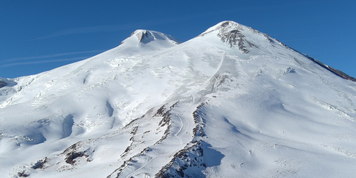 Schuhsuche für den Elbrus: Steigeisenfeste Sohle vorausgesetzt. 