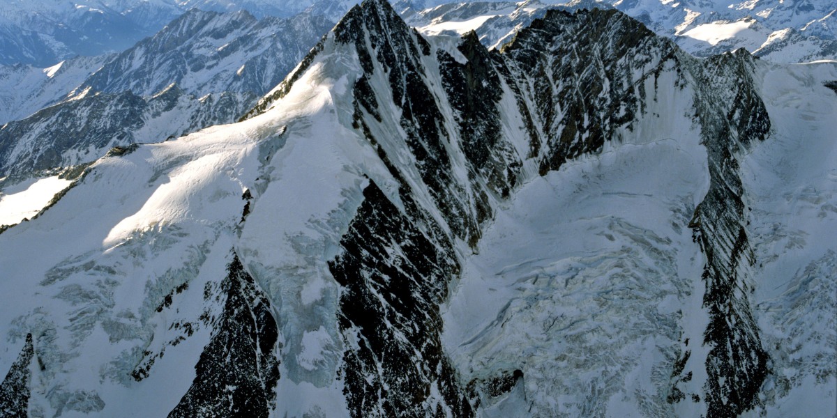 Steigeisen gestohlen: Bergsteiger sitzt am Großglockner fest 