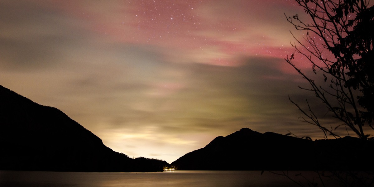 Traumbilder: Polarlichter über den Alpen