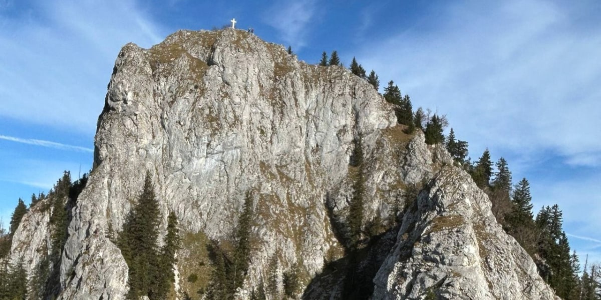 100-Meter-Sturz endet tödlich: Wanderin stirbt am Frauenkopf