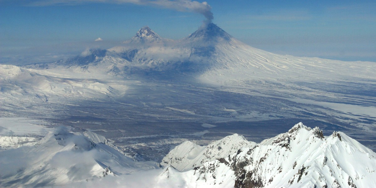 Vulkan Kljutschewskaja Sopka auf der russischen Halbinsel Kamtschatka.