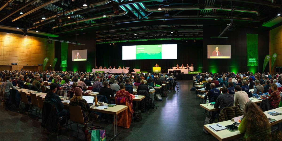 Das Plenum der DAV-Hauptversammlung in Passau.