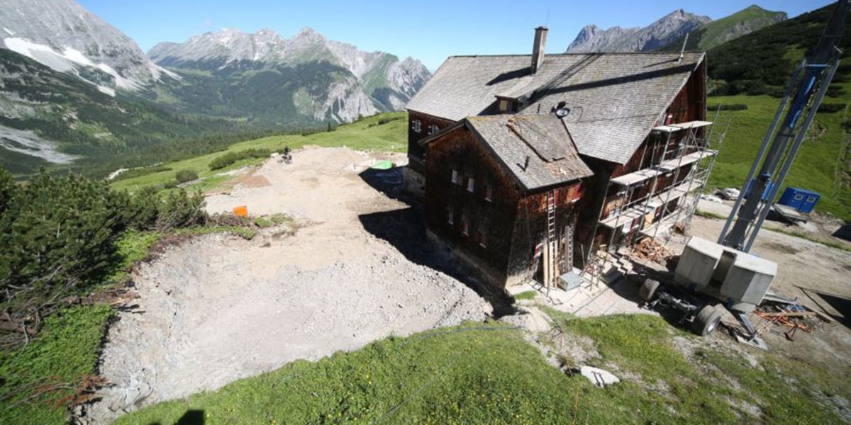Falkenhütte im Karwendel wird saniert