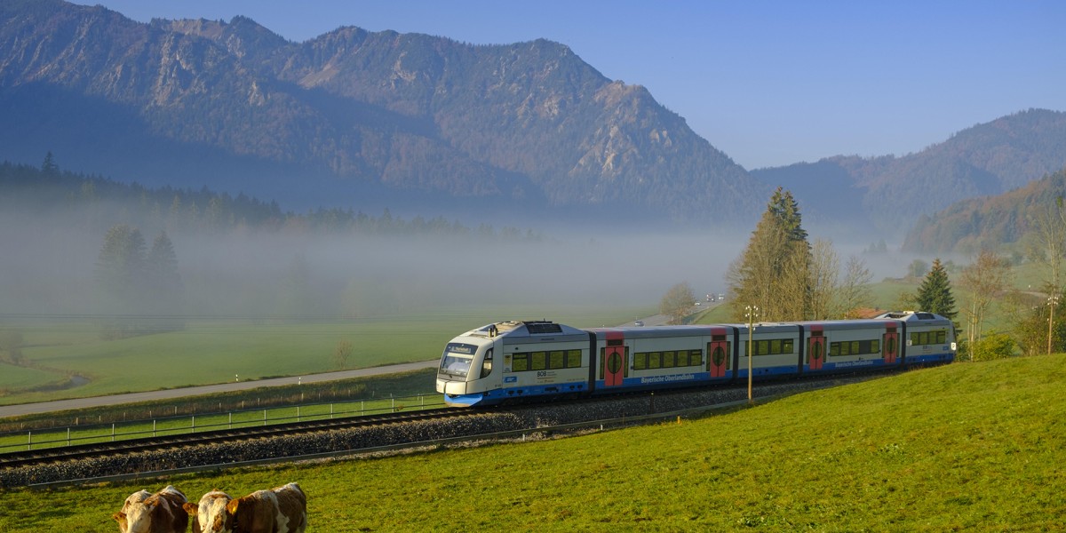 Mit Bahn & Bus in die Berge: Das Deutschlandticket startet am 1. Mai!