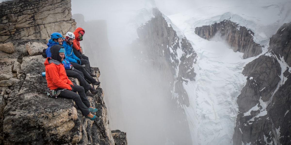 Leo Holding und seinem Team gelingt Erstbesteigung der Nordwestwand an der Mirror Wall in Grönland.