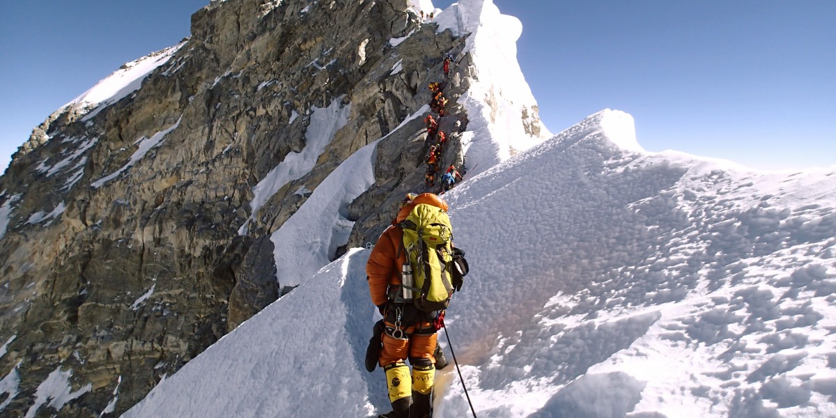 Besteigungs-Rekord am Everest: 202 Bergsteiger erreichen Gipfel 