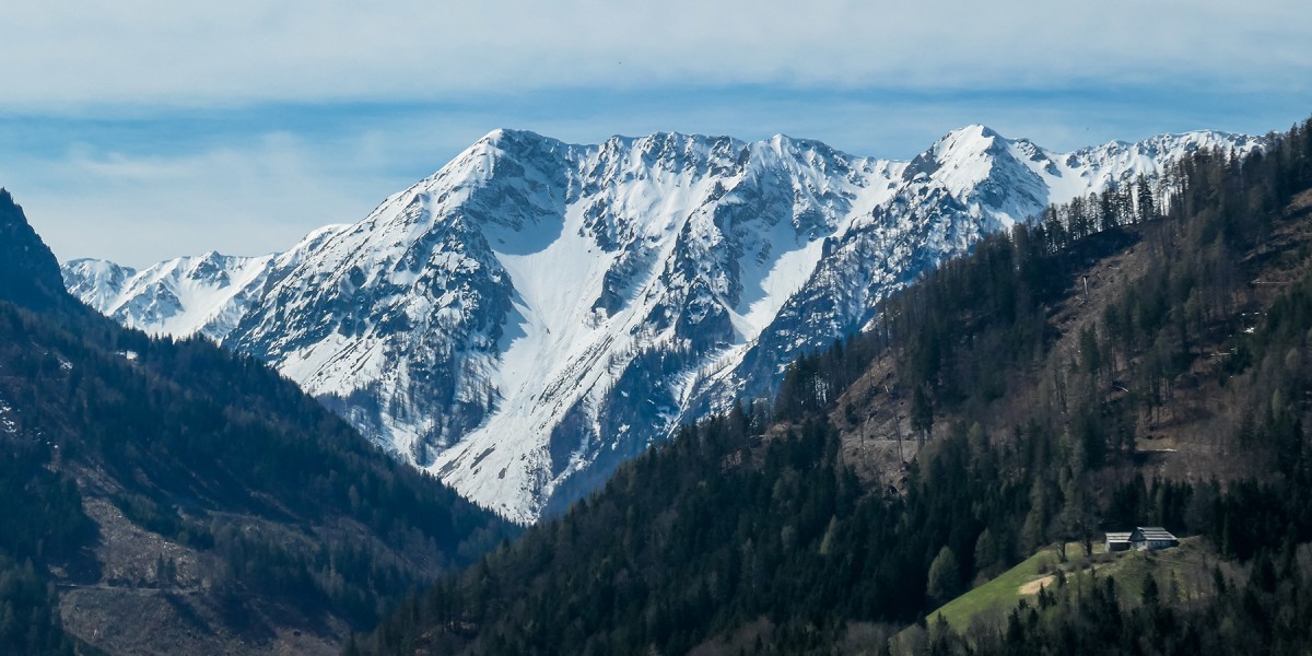Unten Sommer, oben Winter: Sieben Jugendliche aus Klettersteig gerettet.