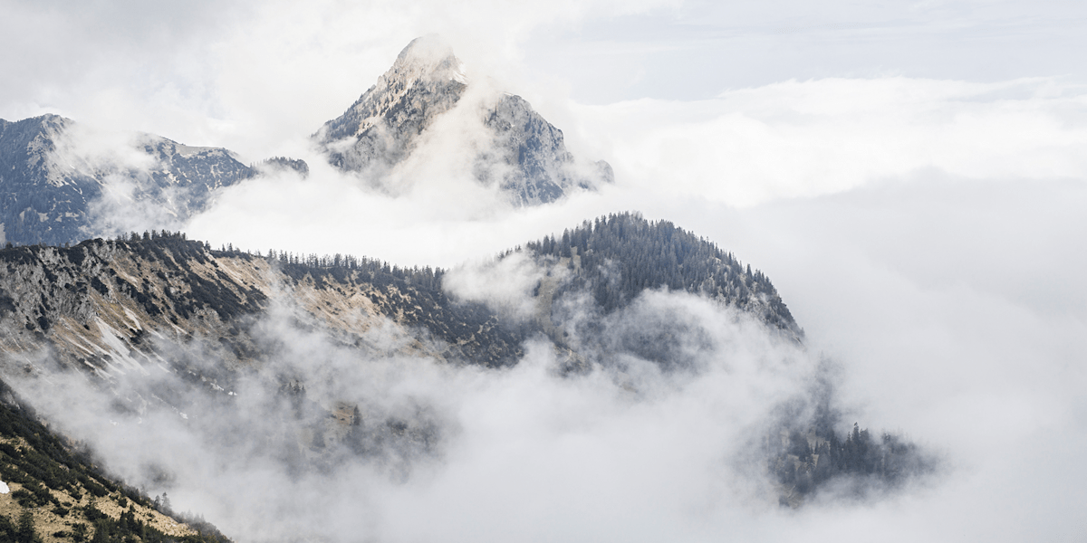 Der Gipfel des Kreuzkopfes auf 1909 m liegt auf der Grenze zwischen Deutschland und Österreich (Symbolbild, keine aktuellen Verhältnisse)