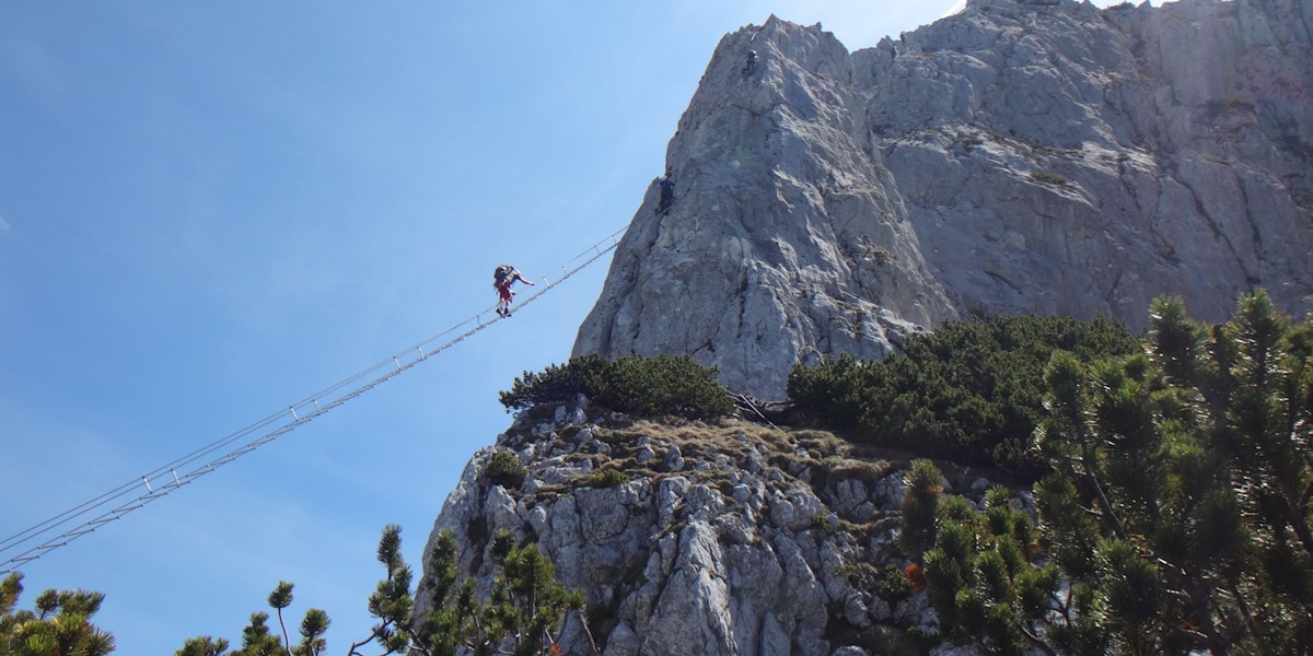 Beliebtes Fotomotiv: Die Himmelsleiter am Donnerkogel-Klettersteig (Symbolbild, keine aktuellen Verhältnisse)