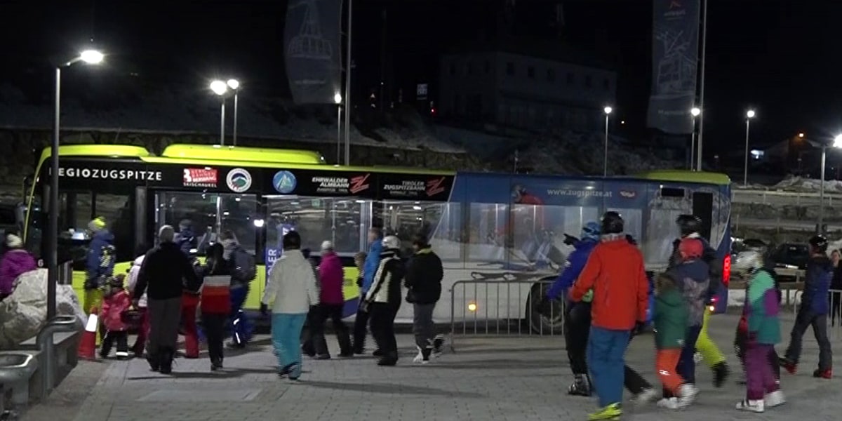 Zugspitze: 82 Menschen aus Gondel evakuiert