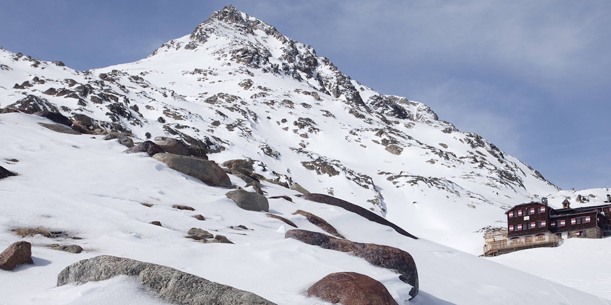 50 Meter Absturz nach Lawine: Schneebrett erfasst Seilschaft