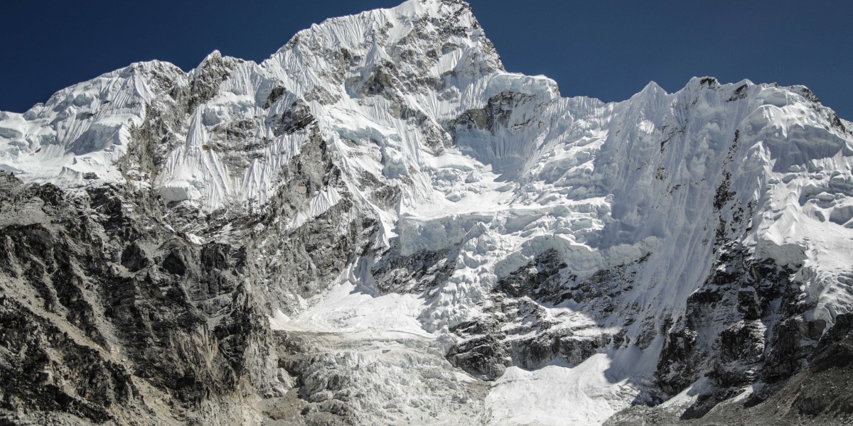 Keine Solo-Besteigungen von Everest und Co mehr