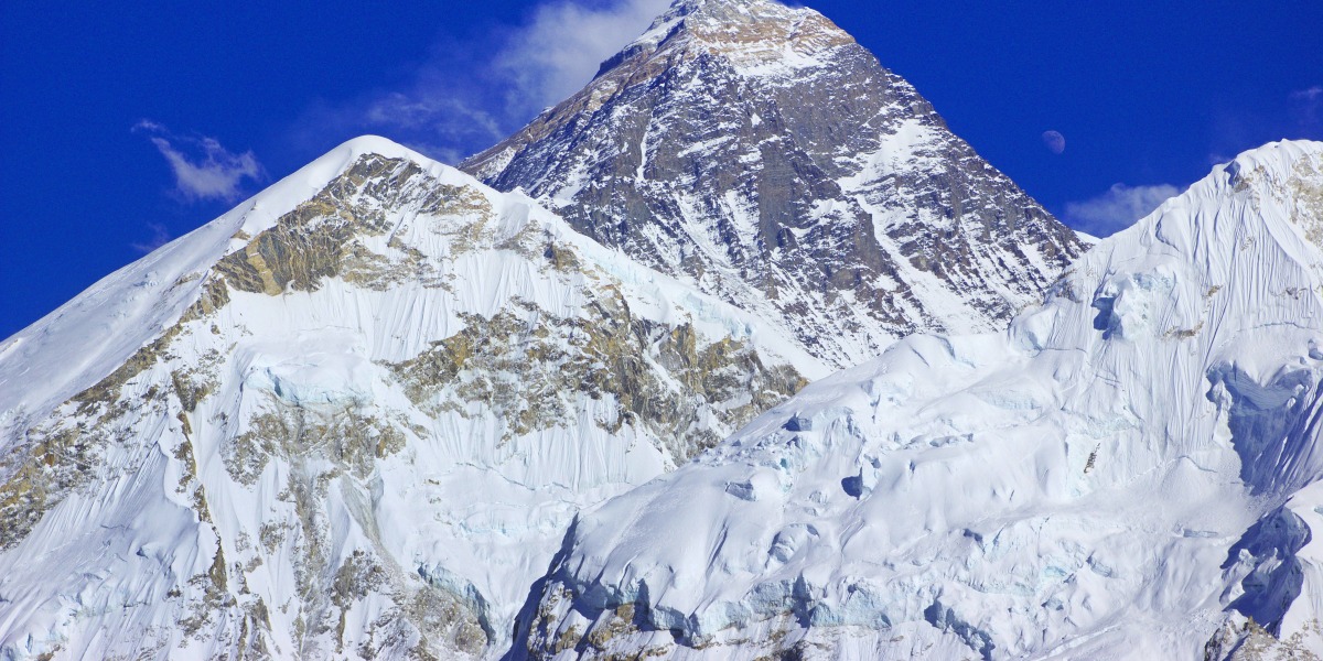 Nepal gibt Mount Everest für Bergsteiger wieder frei 