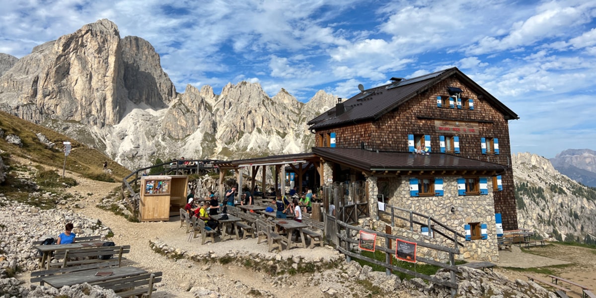 Dolomitenfeeling pur: Wandern und Klettersteiggehen in Latemar und Rosengarten