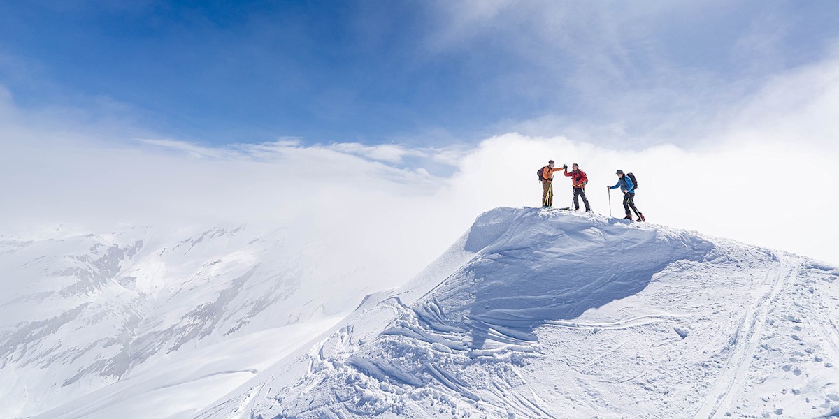 Streaming-Tipp: Mit Bergauf-Bergab auf Ski ins Averstal