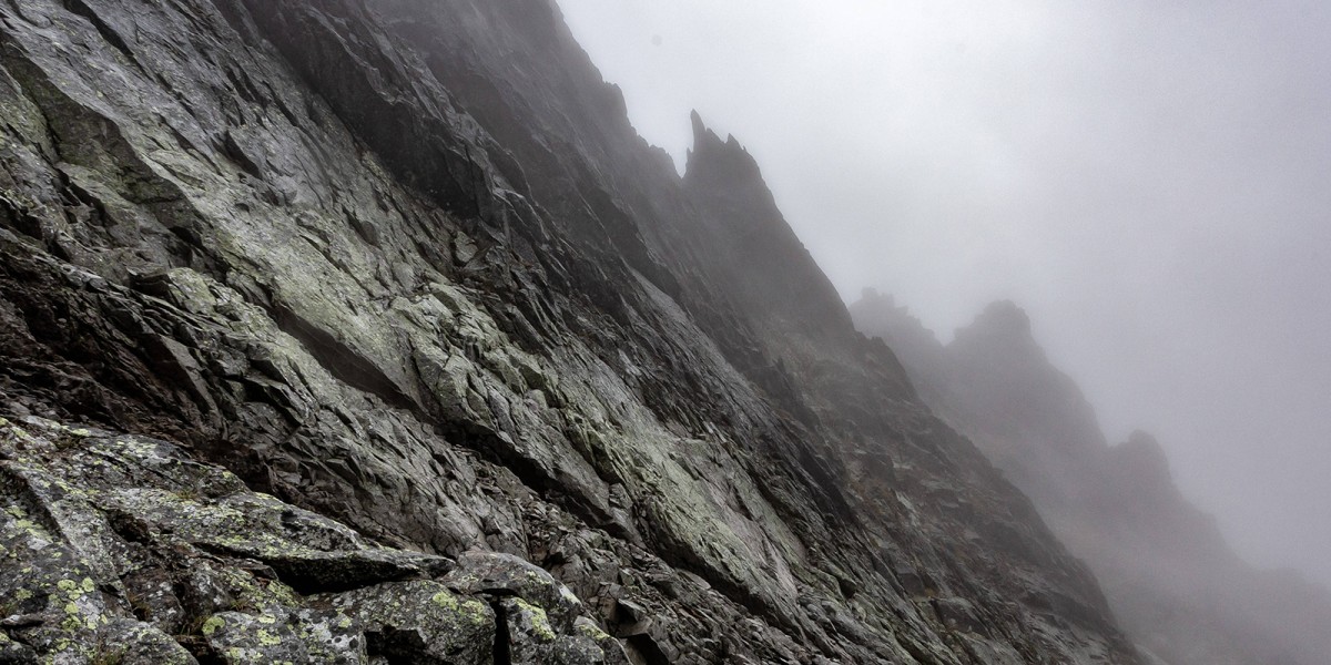 Rettung in der Hohen Tatra: Wanderer sitzt auf Felsen fest (Symbolbild)