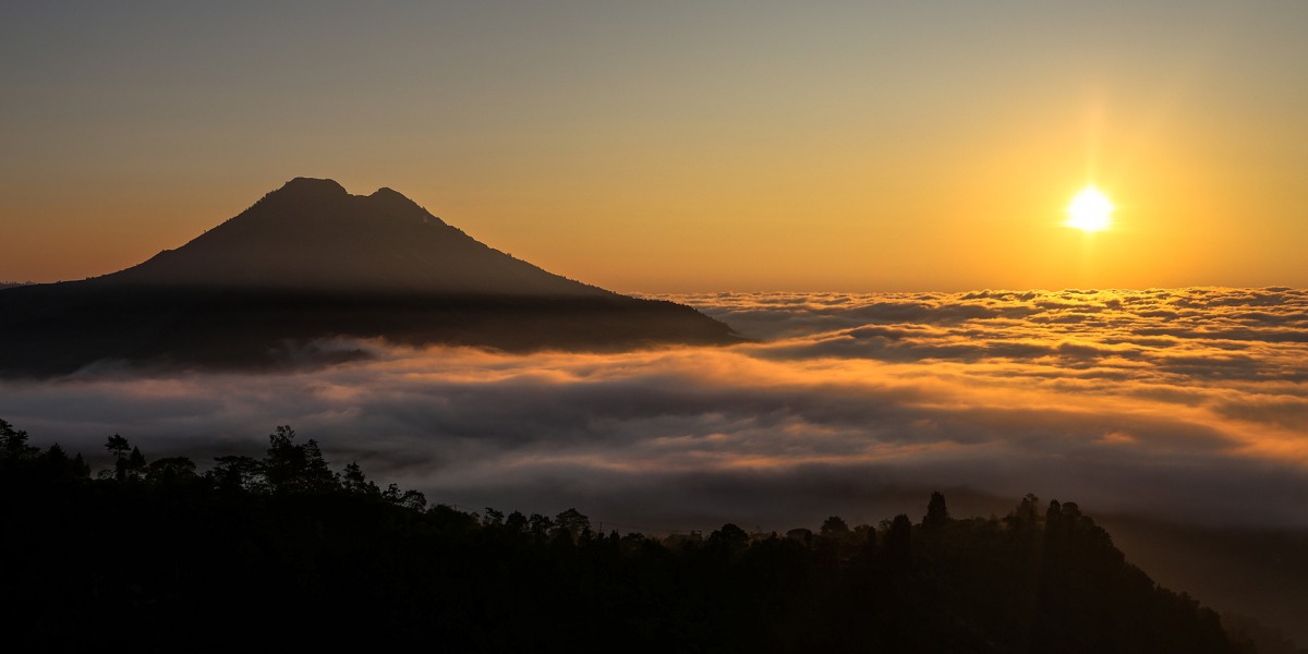 Bali: Kommt Besteigungsverbot für heilige Berge?