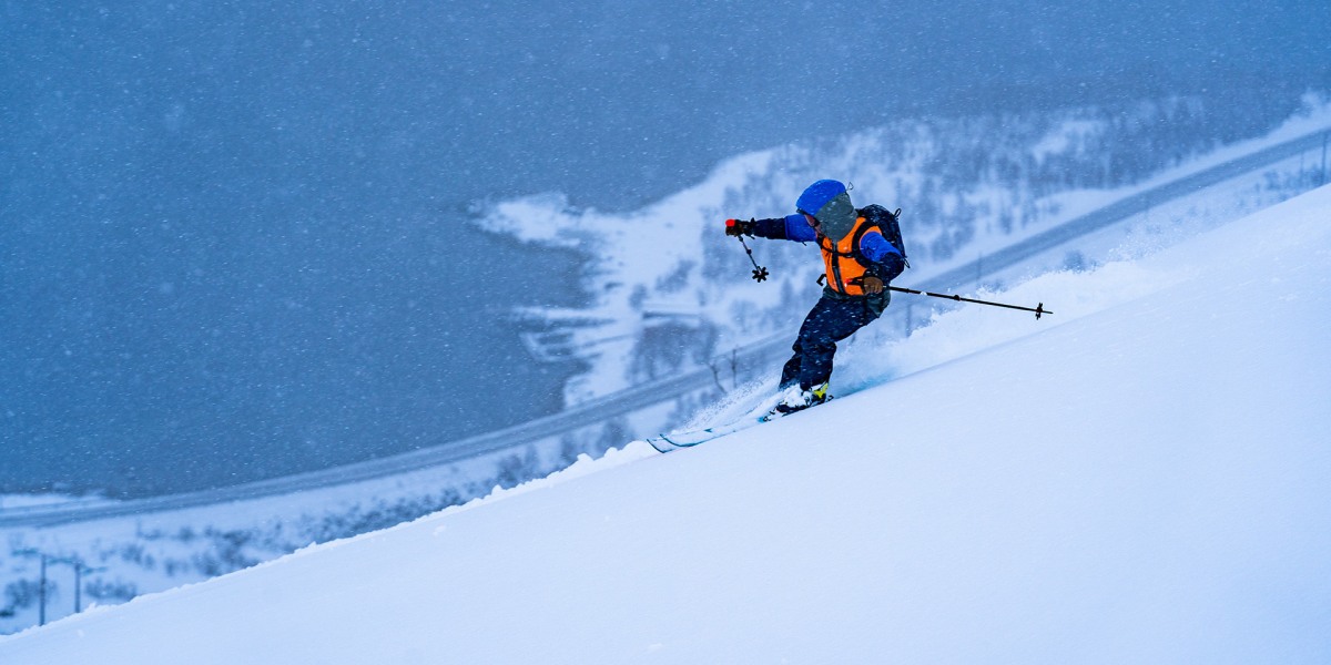Skitouren mit Fjordblick: auf den Lofoten Standard
