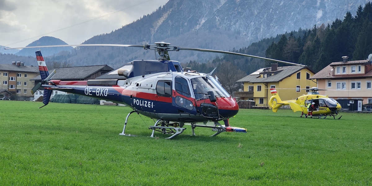 Suche im Schnee: Wanderer mehrere hundert Meter abgestürzt