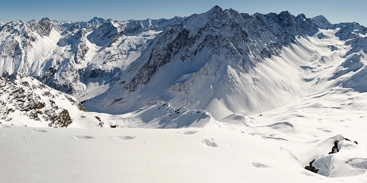 Panorama mit Lüsener Fernerkogel, gesehen von der Schöntalspitze im Sellrain (Symbolbild, keine aktuellen Verhältnisse)