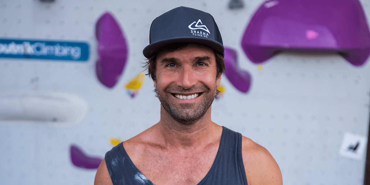 Chris Sharma besitzt eine eigene Kletterhalle "Sharma Climbing" in Barcelona, Gavà und Madrid. 