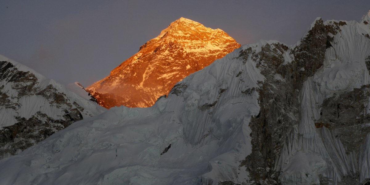 Min Bahadur Sherchan, Everest, Altergrenze, Alterbeschränkung, Geldstrafe, Verbot, Permit