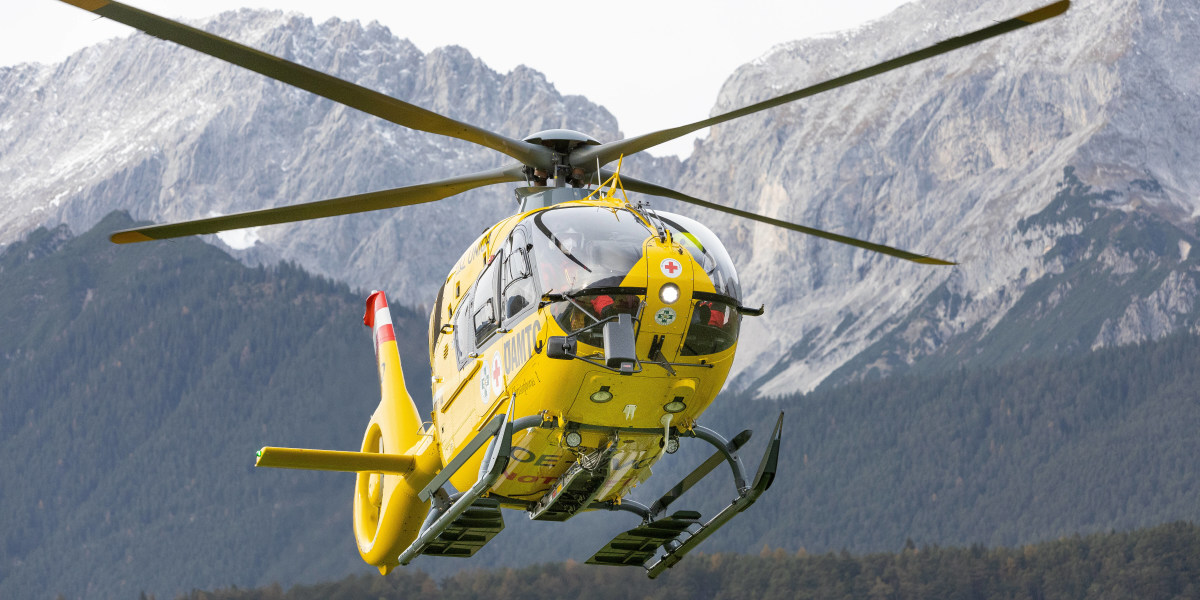 Rettungshelikopter im Einsatz (Symbolbild)