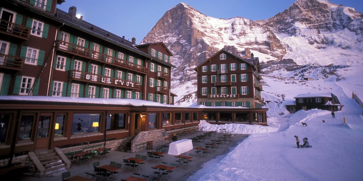 Hotel "Bellevue des Alpes".