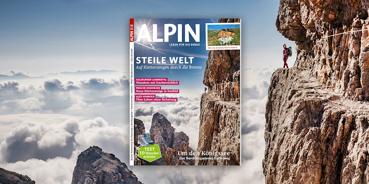 ALPIN 10/26: Brenta-Klettersteige, Berchtesgadener Gipfelweg & Wanderschuhe im Test
