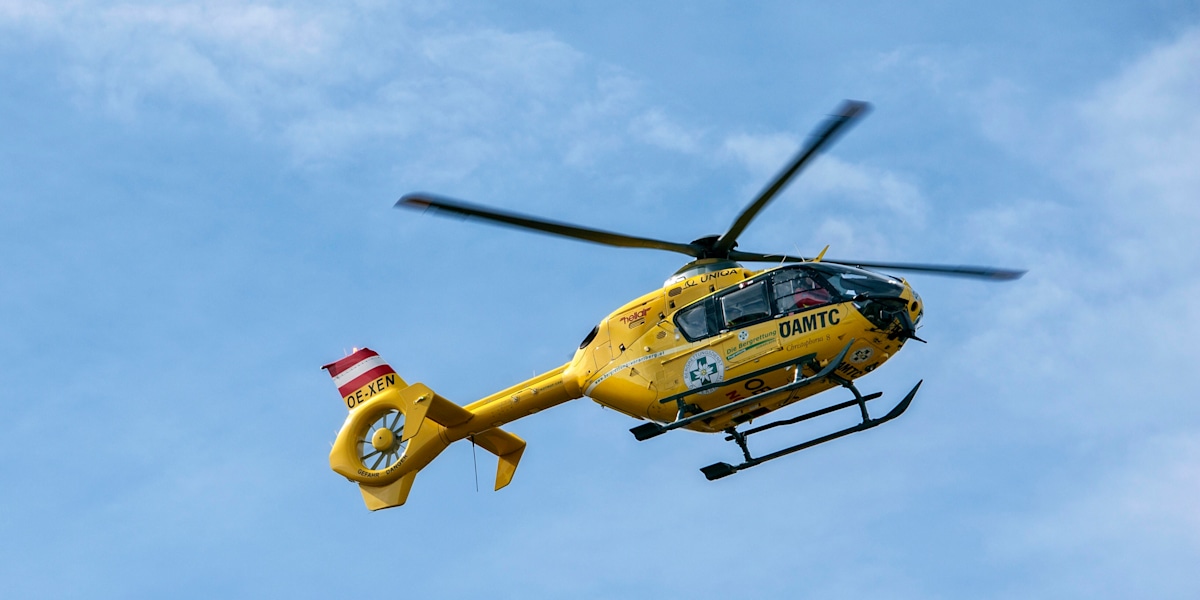 Rettungshelikopter im Einsatz (Symbolbild)
