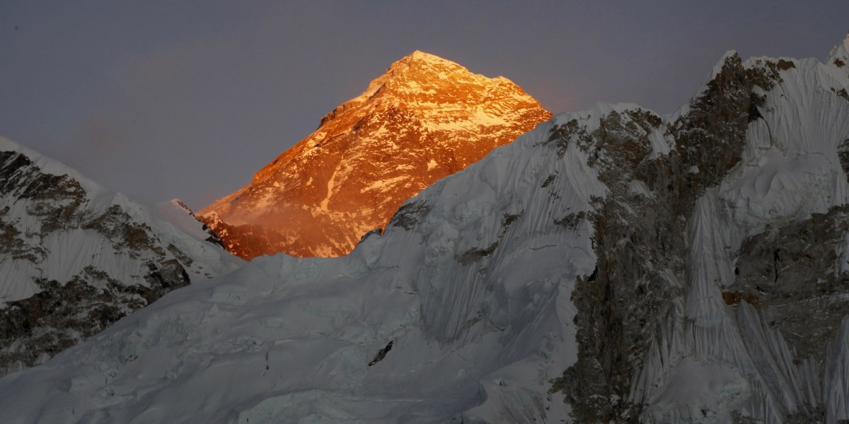 Mount, Everest, Inder, Ehepaar, Fälschung, Schwindel, Besteigungsverbot, Himalaya, Himalaja, Expedition