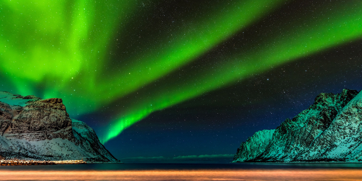 Ein Spektakel, angesichts dessen die Sprache versagt: Aurora borealis über dem Ersfjord.
