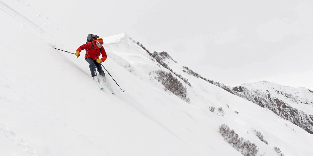 Die besten Tipps für eine sichere Abfahrt auf Skitouren. 