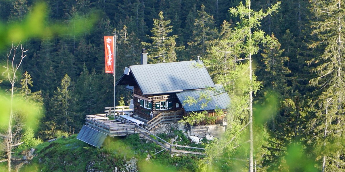 ALPIN-PICs im Juli: Fotowettbewerb "Meine liebste Hütte"