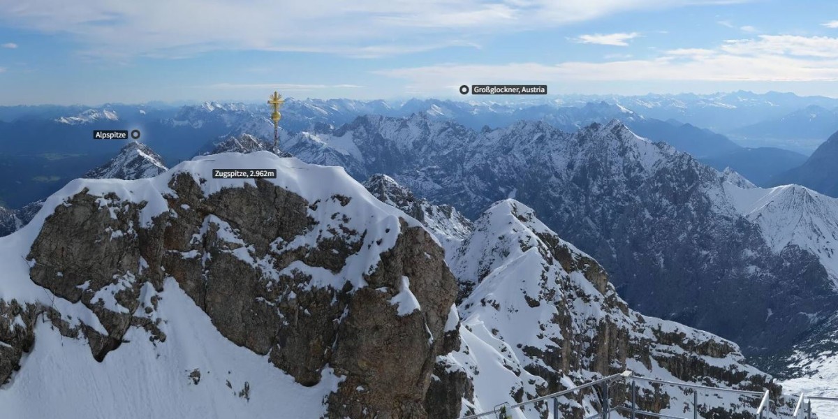 Aktuelle Verhältnisse an der Zugspitze: Screenshot zugspitze.panomax.com vom 07. Oktober 2024.