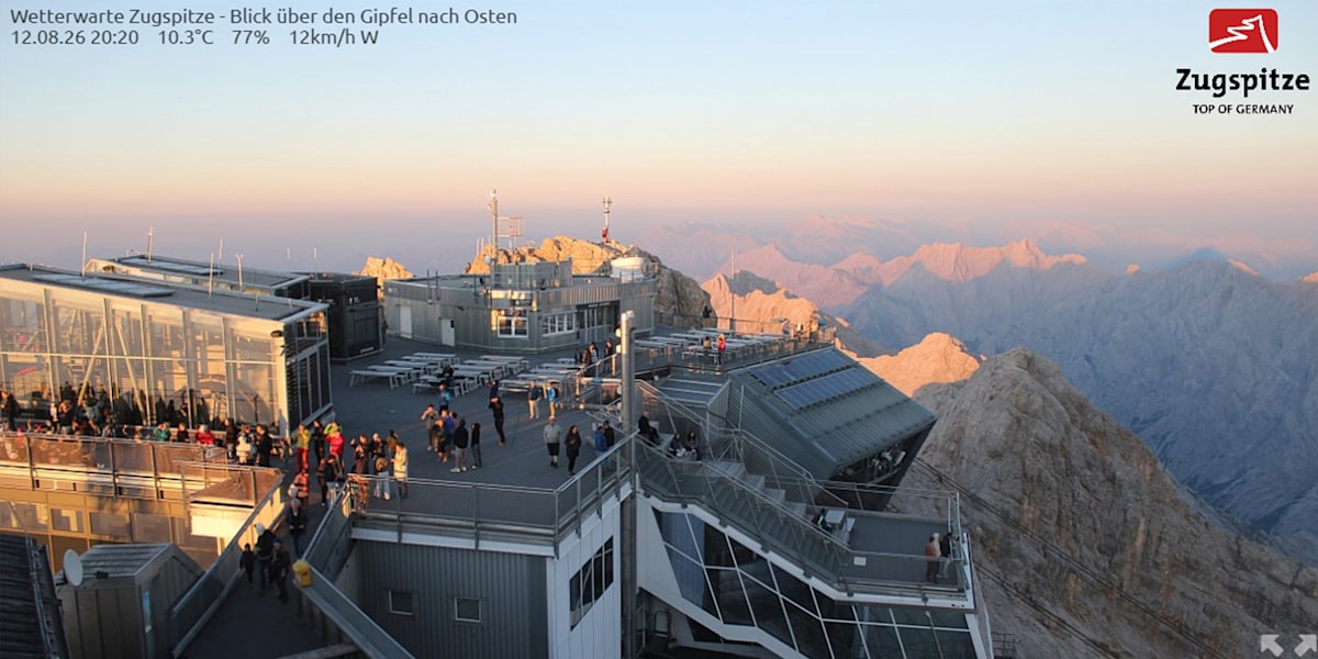 Webcam auf der Zugspitze mit Blick über den Gipfel nach Osten. 