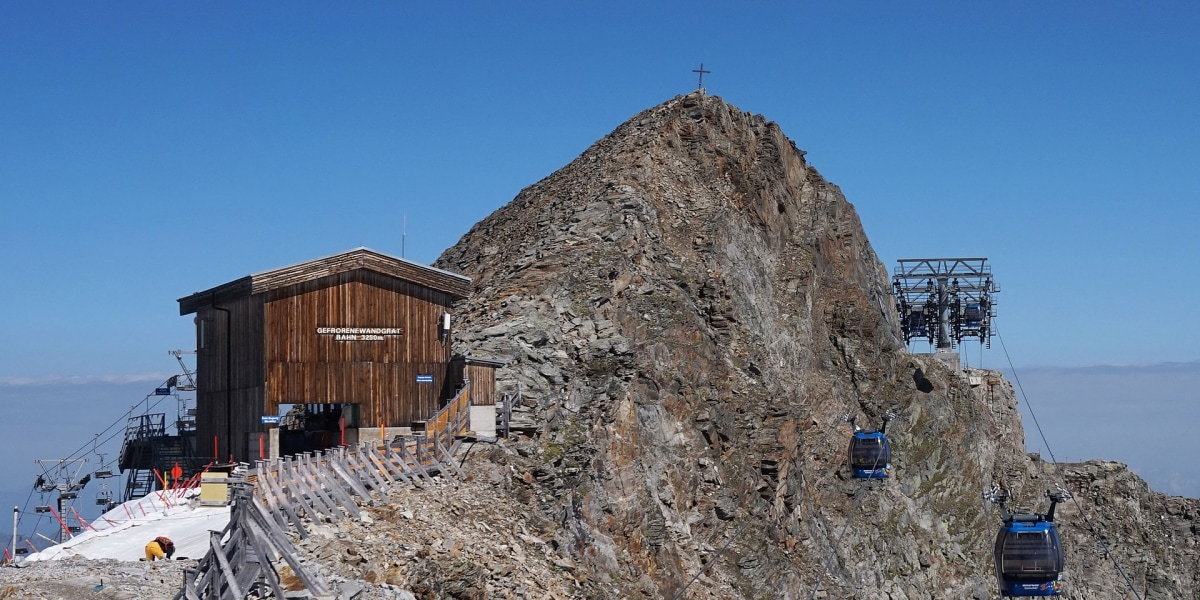 Hintertux: Bergsteiger stürzt 120 Meter in den Tod