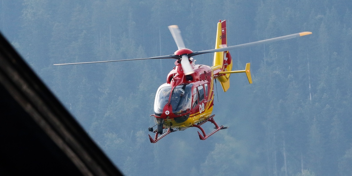 Rettungshelikopter im Einsatz (Symbolbild)