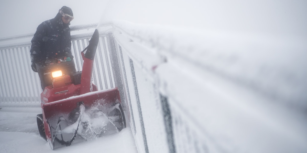Zugspitze: Schnee türmt sich meterhoch