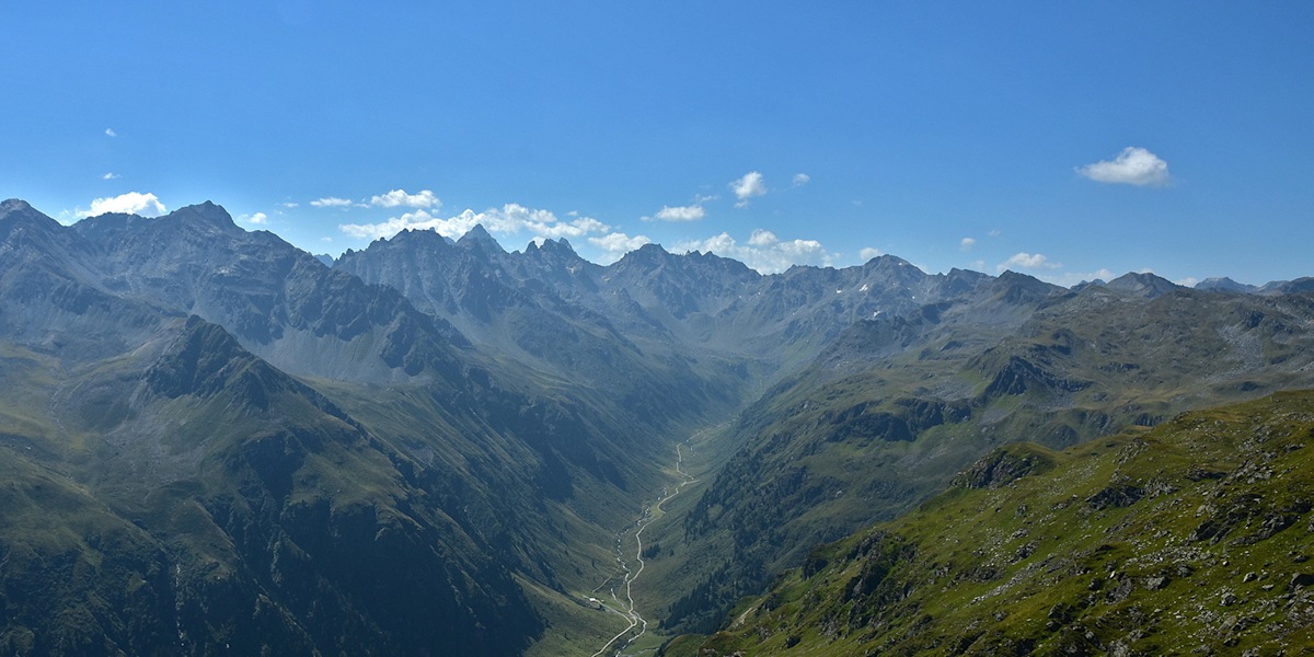 Bergpanorama in Vorarlberg.