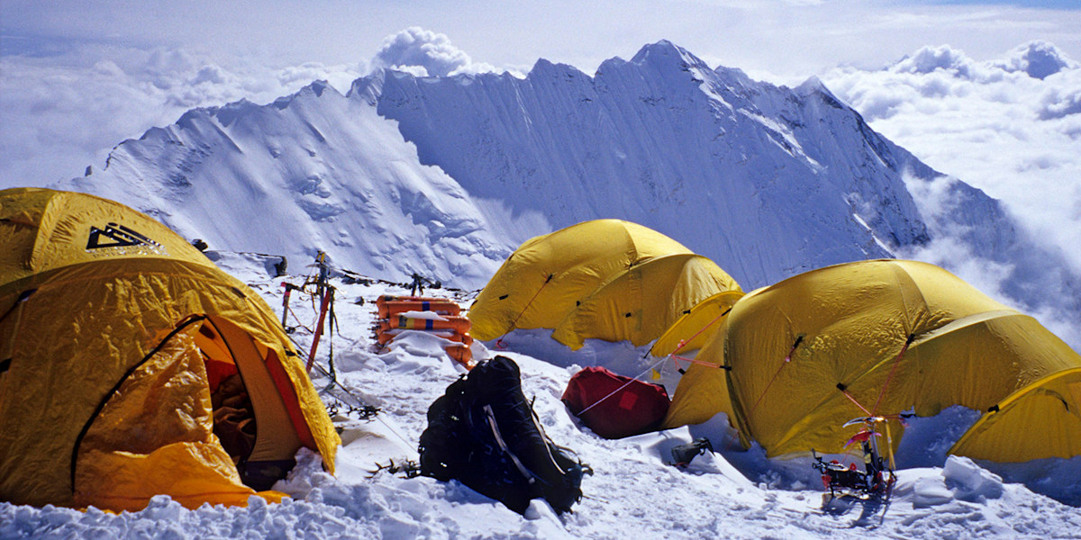 Mount Everest: Fixseil-Team erreicht Südsattel