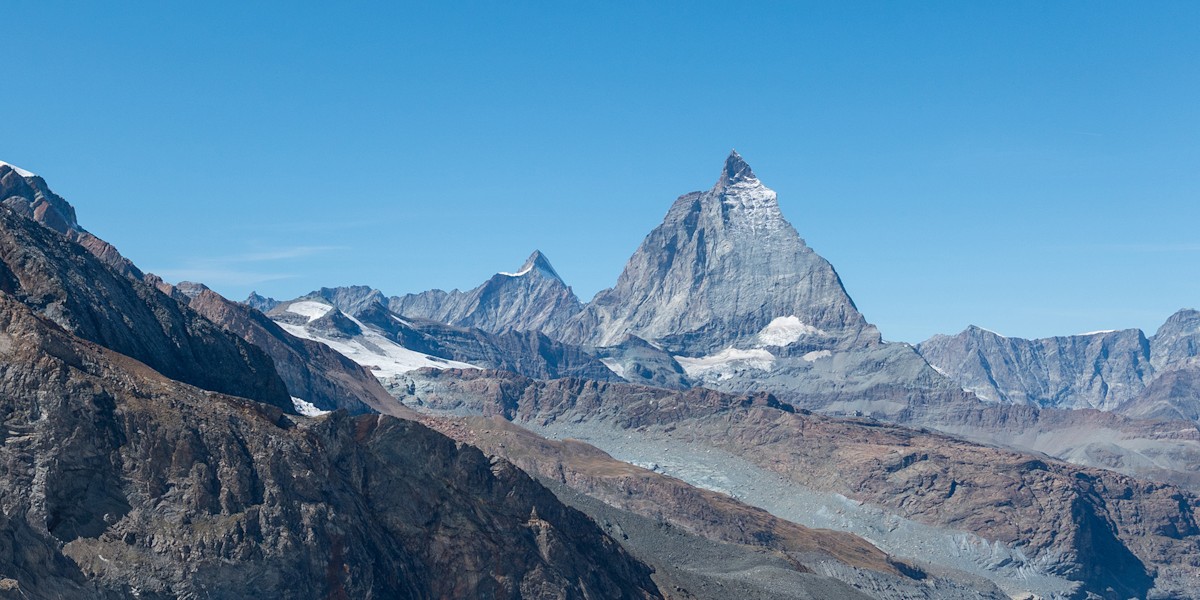 Blick zum Matterhorn während des Abstiegs zur Monte Rosa Hütte am 12. September 2026.