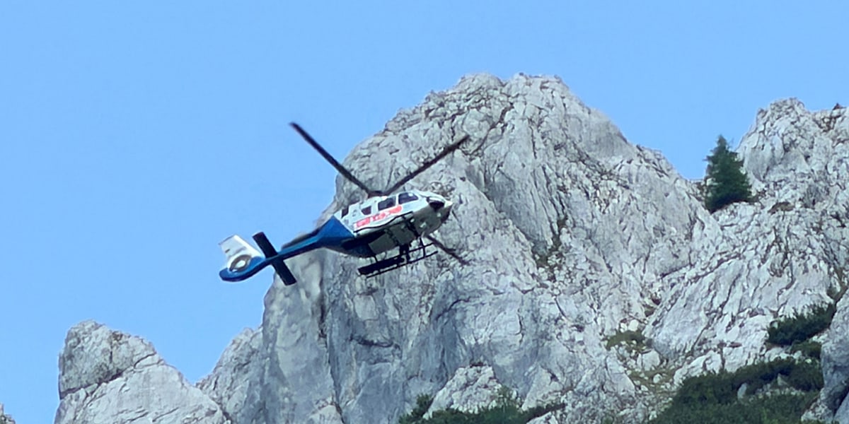 Rettungshelikopter im Einsatz am Hohen Göll.