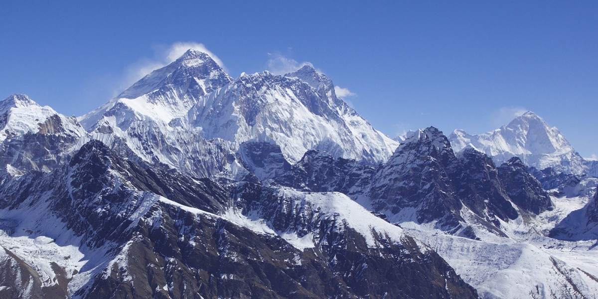 Blick auf Mount Everest, Nuptse, Lhotse und Makalu.