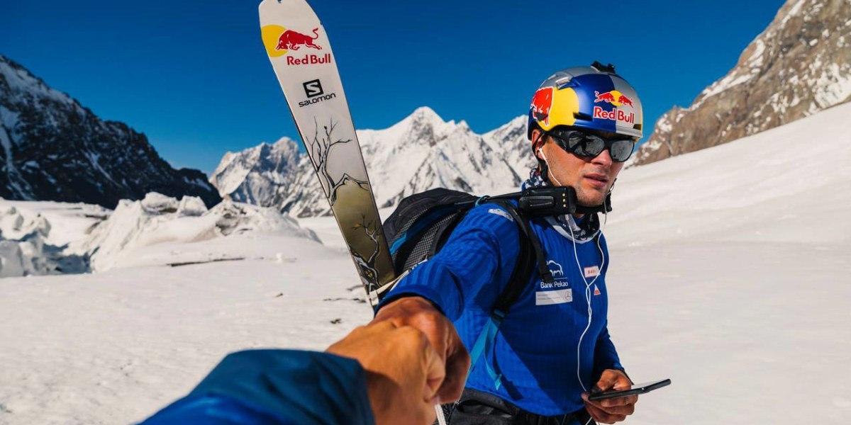 K2: Erste komplette Skiabfahrt gelungen 